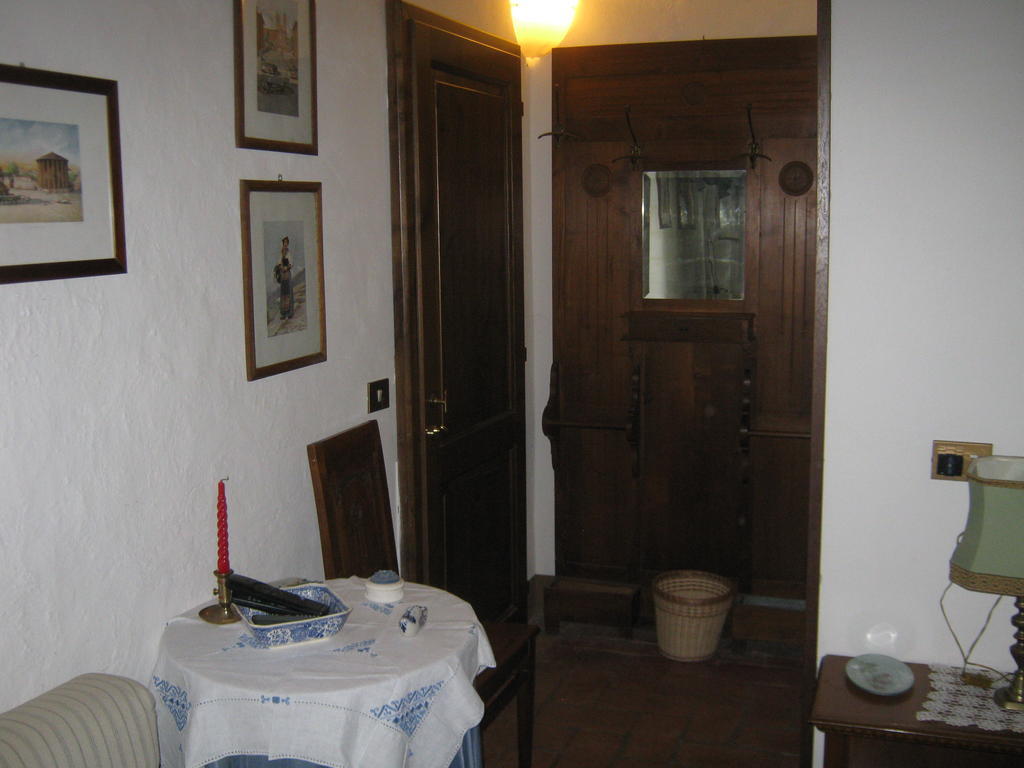 Agriturismo Santa Maria Torrita di Siena Δωμάτιο φωτογραφία